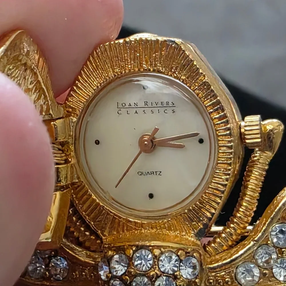 Joan Rivers Classics striking gold